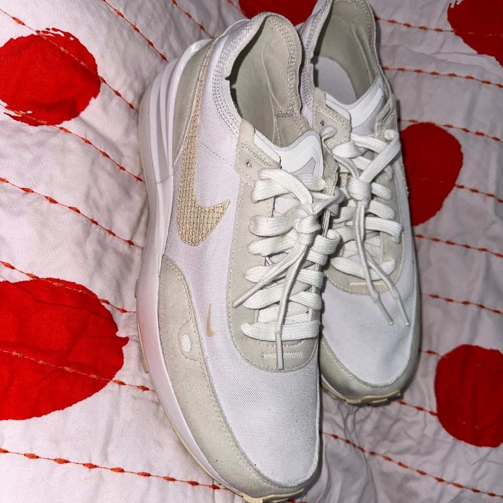NIKE Waffle 1's. Brand New Men's size 10
